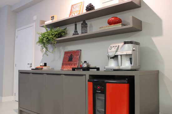 Sala comercial Shift Code 4